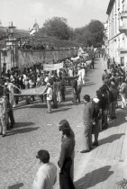 Celebração do 1º de Maio em 1975: Manifestantes e Espectadores