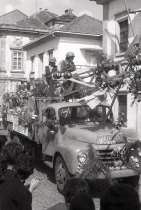 Celebração do 1º de Maio em 1975: Carro Alegórico