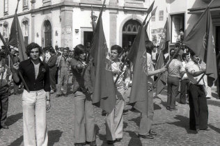 Celebração do 1º de Maio em 1975: Manifestantes