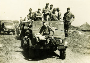 Militares Posam Para Fotografia