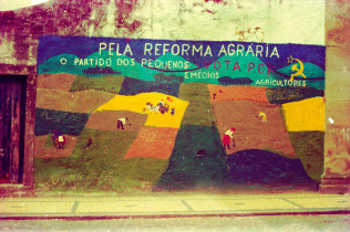 Mural da Revolução