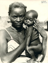 Mulher e criança de Nacala