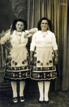 Maria Alzira da Costa e Felisbina Afonso