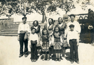 Grupo Folclórico de Dem