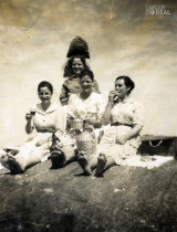 Maria da Conceição e amigas
